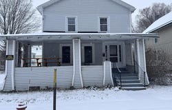 11 Hamilton St, Potsdam, NY 13676