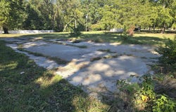 1012 E Center Street, Benton, IL 62812