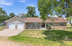 2371 N Road, Dwight, NE 68635