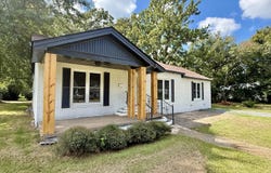 108 Lamar Street, Crystal Springs, MS 39059