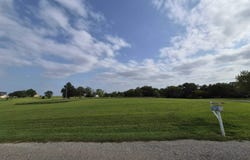8903 Holly LN, Ozawkie, KS 66070