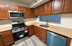 3400 Foxcroft Rd, Miramar, FL 33025