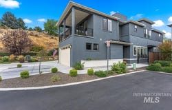 3277 S Sedgebrook Ln, Eagle, ID 83616