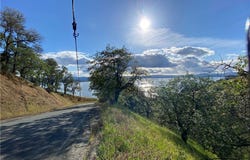7524 Bruner Drive, Glenhaven, CA 95443