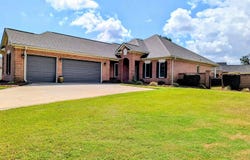 100 Orchard Lane, Centerville, GA 31028