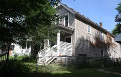 833 3rd Street E, Saint Paul, MN 55106