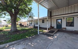 100 W Tenth, Iraan, TX 79744