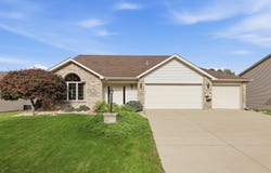 2831 BRIARDALE Drive, Fort Wayne, IN 46825