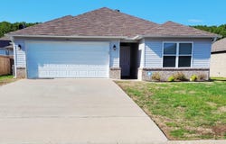 27 Curly Leaf Lane, Conway, AR 72032