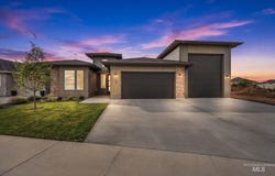 706 E Merino St, Kuna, ID 83634