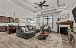 2818 W HIDDEN PINE Drive, APPLETON, WI 54913