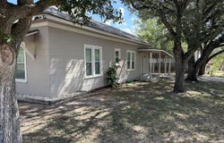 423 S 6TH ST, Kenedy, TX 78119