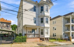 99 Hazard St, New Bedford, MA 02740