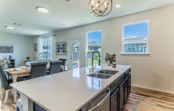 728 Bailey Park Dr, Jarrell, TX 76537