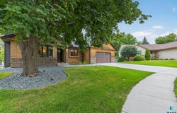 3006 E Marson Dr, Sioux Falls, SD 57103