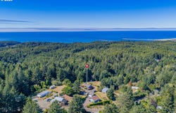 63704 SEVEN DEVILS Rd, CoosBay, OR 97420