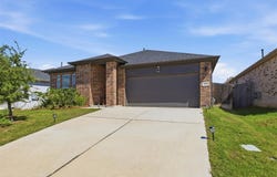 333 Diamondleaf Dr, Buda, TX 78610