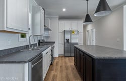 7928 Harmon Rd, Powell, TN 37849