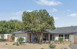 2610 E SYLVIA Street, Phoenix, AZ 85032