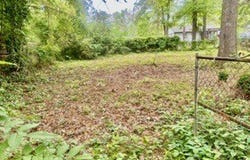 562 Roxbury Drive, Riverdale, GA 30274