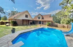 160 Erwin Street, Hemphill, TX 75948