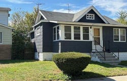 5047 Anatole Street, Grosse Pointe, MI 48236