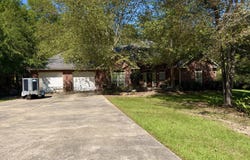 34 Stonegate Drive, Hattiesburg, MS 39402