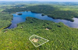 61 Cramer Road, Nobleboro, ME 04555