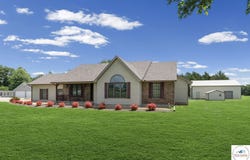 774 SE 52P Road, Clinton, MO 64735