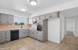 10511 W CLAIR Drive, Sun City, AZ 85351