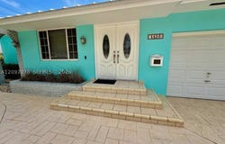4450 SW 2nd St, Miami, FL 33134
