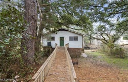 1927 Shady Point Circle, Gautier, MS 39553