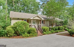 303 River Point Road, Martin, GA 30557