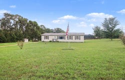5264 Amy Drive, Coloma, MI 49038