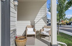 763 S 53RD Pl, Springfield, OR 97478