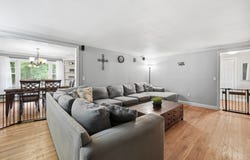 51 Whittemore Rd, Sturbridge, MA 01566