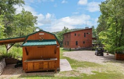 3961 County Road 102, Eureka Springs, AR 72632