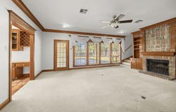5802 Lake Shadow Dr, Baton Rouge, LA 70817