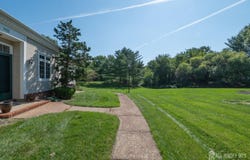 39 Winthrop Road, Monroe, NJ 08831