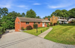 4774 Beall Dr, Whitehall, PA 15236