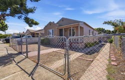 1100 101St Ave, Oakland, CA 94603