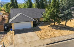 1145 ASH GROVE Loop, Creswell, OR 97426