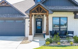 2823 Marissa CT, Van Buren, AR 72956