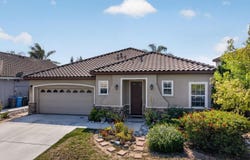 551 Hillock DR, HOLLISTER, CA 95023