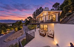 981 Glen Oaks Boulevard, Pasadena, CA 91105