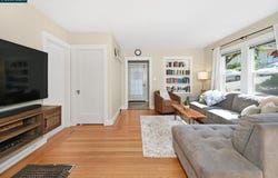 26 Cooke St, Crockett, CA 94525