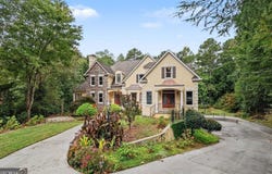 215 Hamden Trace SW, Atlanta, GA 30331