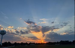 1314 E Adams St, Washington, IA 52353