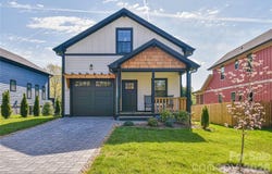 310 Portmanvilla Road, Black Mountain, NC 28711