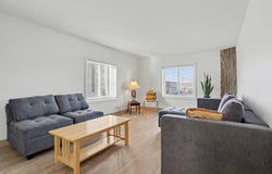 21 E Maple Street NE, Cedar Springs, MI 49319
